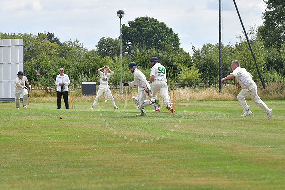 Southwell 1st VI v Farndon 1st XI cricket action