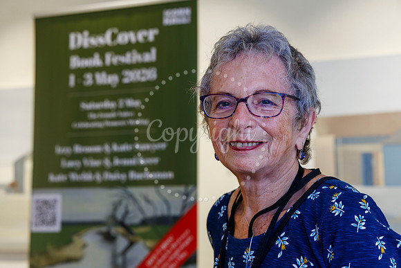 DissCover literary festival