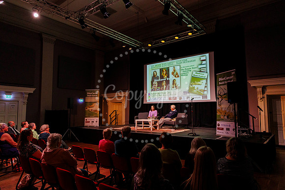 DissCover literary festival