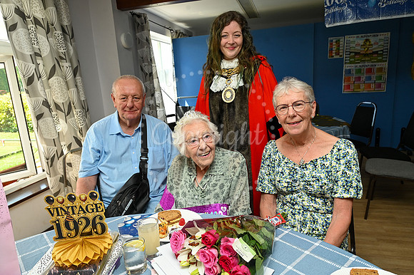 HE Haverhill Bowls Club, Manor RoadVerna Titmarsh’s 100th bir