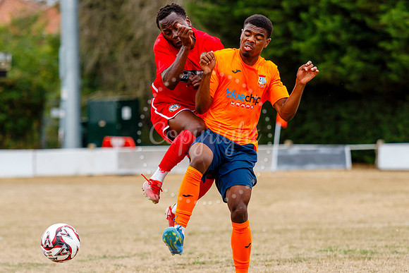 Diss Town v Stowmarket Town