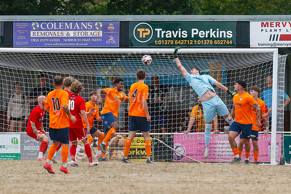Diss Town v Stowmarket Town