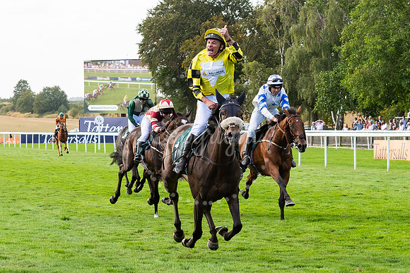 NJ July Course, NewmarketNewmarket Town Plate. Picture Mark Wes