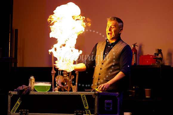 Mark Thompson’s Spectacular Science Show at the Corn Hall in D
