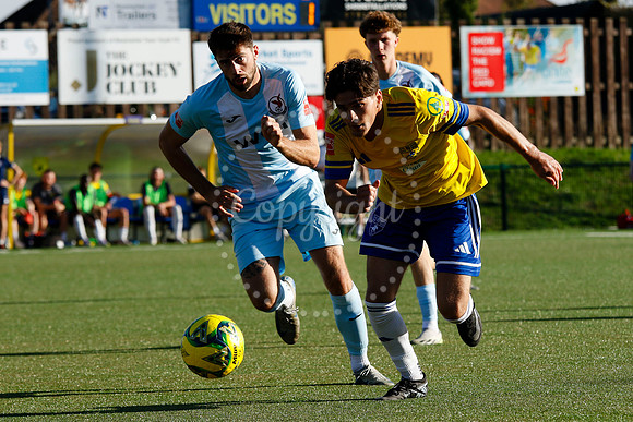 Newmarket Town v Leighton Town