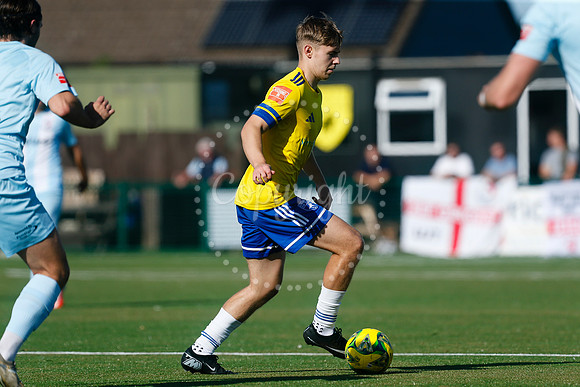 Newmarket Town v Leighton Town