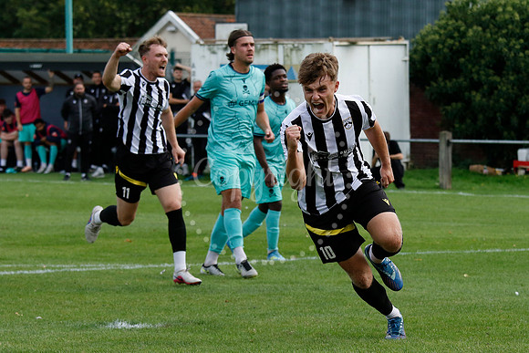 Harleston Town v Real Bedford