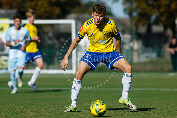Newmarket Town v Leighton Town