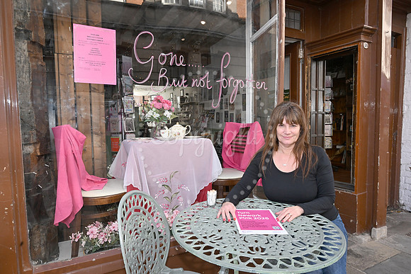 Turn Newark Pink