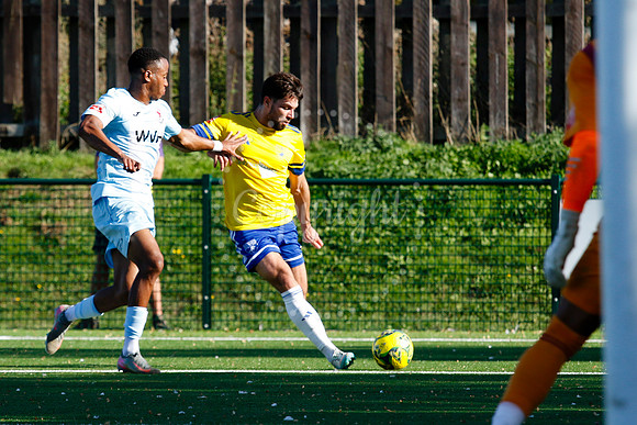 Newmarket Town v Leighton Town