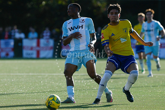 Newmarket Town v Leighton Town