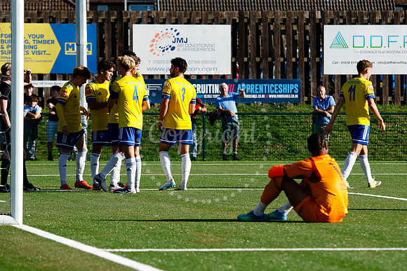 Newmarket Town v Leighton Town