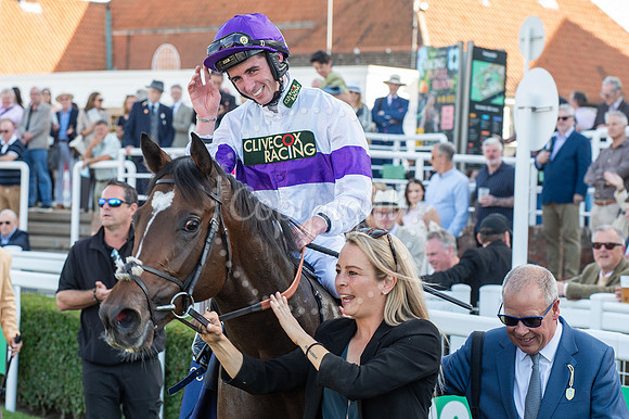 NJ Rowley Mile racecourse, NewmarketCambridgeshire Day, races C