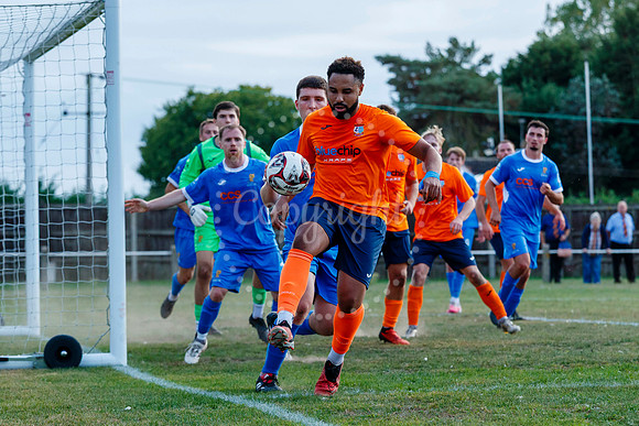 Diss Town v Wivenhoe Town