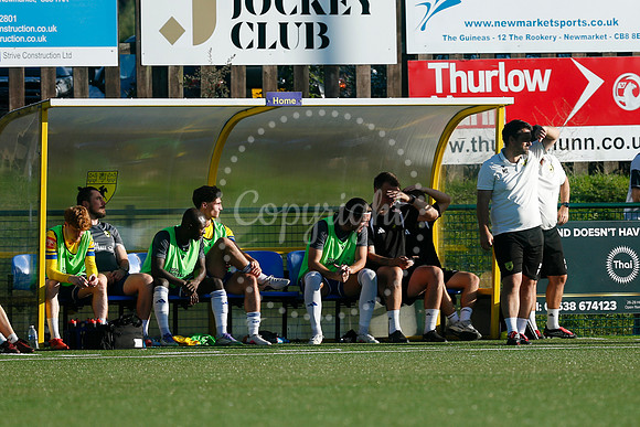 Newmarket Town v Leighton Town