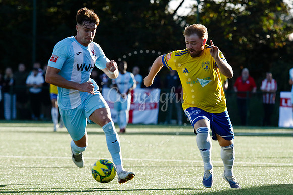 Newmarket Town v Leighton Town