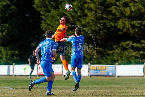 Diss Town v Wivenhoe Town