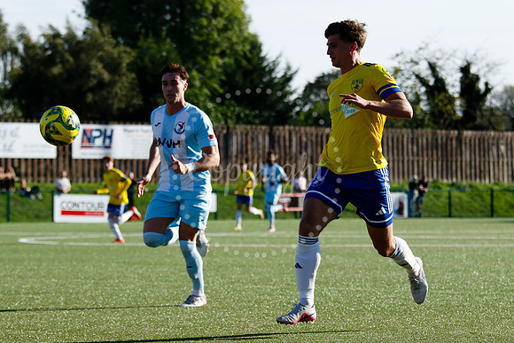Newmarket Town v Leighton Town