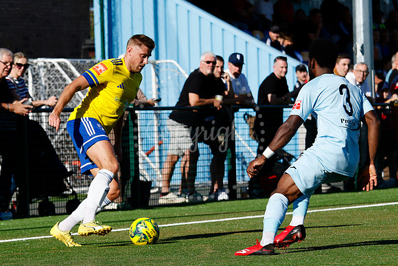 Newmarket Town v Leighton Town
