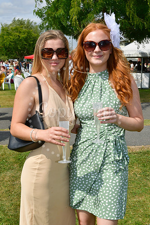 Southwell Racecourse Ladies Day