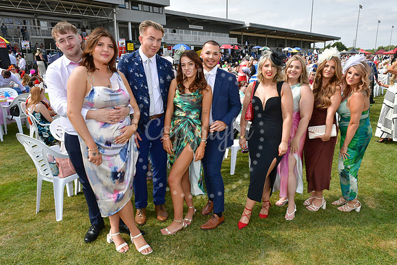 Southwell Racecourse Ladies Day