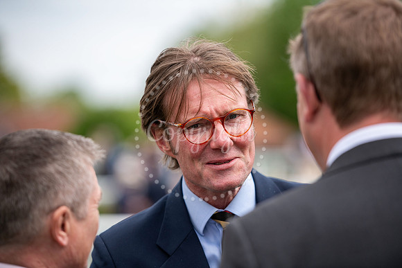NJ SP Newmarket Rowley Mile 2000 Guineas Day. Picture by Mark We