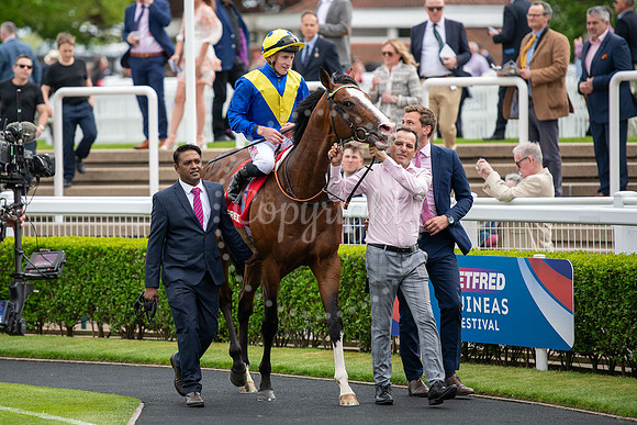 NJ SP Newmarket Rowley Mile 2000 Guineas Day. Picture by Mark We