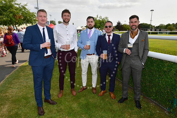 Southwell Racecourse Ladies Day