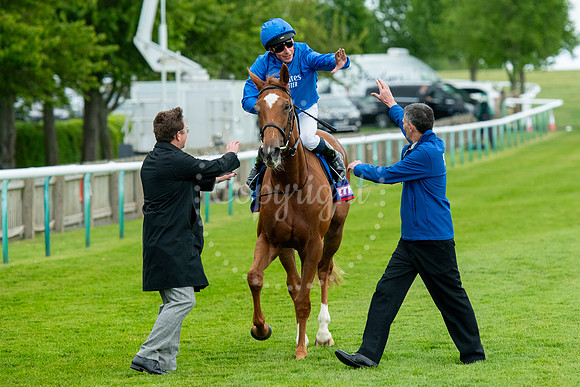 NJ SP Newmarket Rowley Mile 1000 Guineas Day. Picture by Mark We