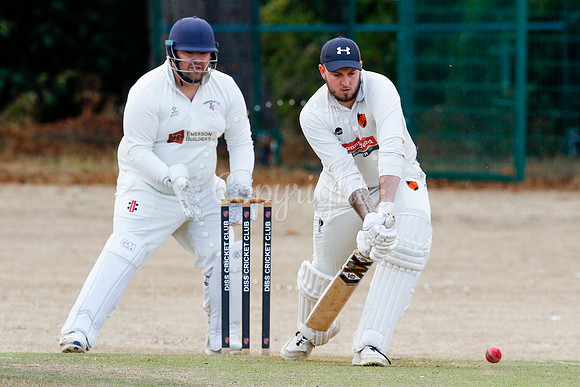 Cricket action from Diss v Bradfield
