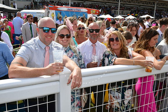 Southwell Racecourse Ladies Day