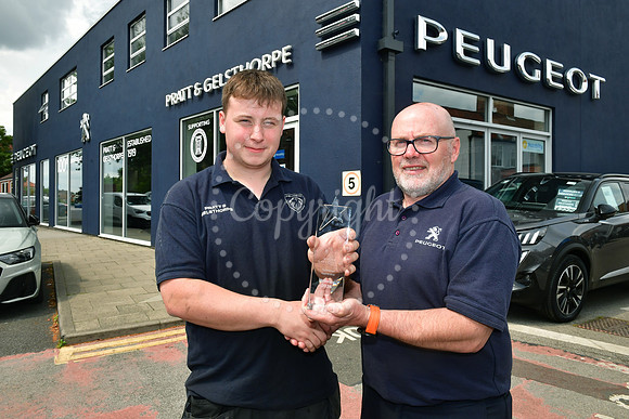 Pratt & Gelsthorpe apprentice award winner