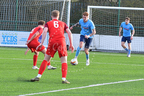 Newark Town v Sleaford Town football action