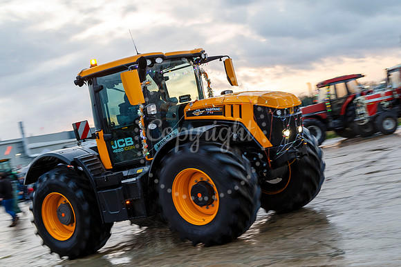 Eye Christmas Tractor Run