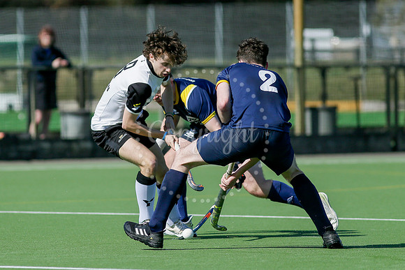 Hockey action from Harleston Magpies Men’s II vs UEA