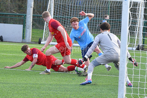 Newark Town v Sleaford Town football action