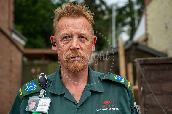 Stowmarket.David Mann takes on Grypon First Aid Unit in honour