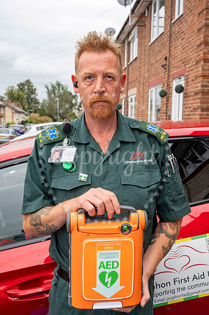 Stowmarket.David Mann takes on Grypon First Aid Unit in honour