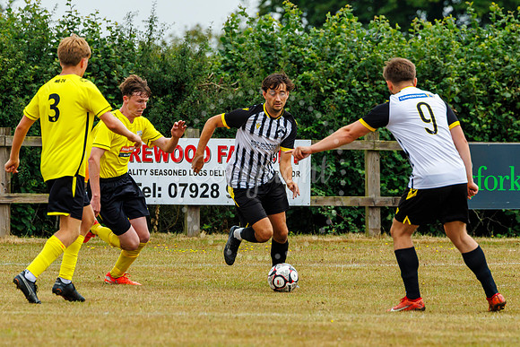Scole United vs Harleston Town