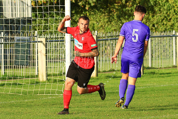 Long Stratton FC v Yelverton