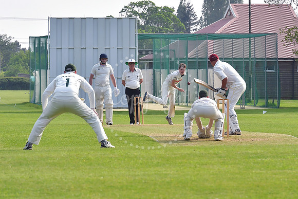 Collingham 2nd XI v Eastwood 1st XI cricket action