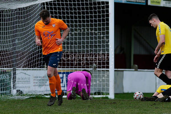 Diss Town v Pinchbeck United