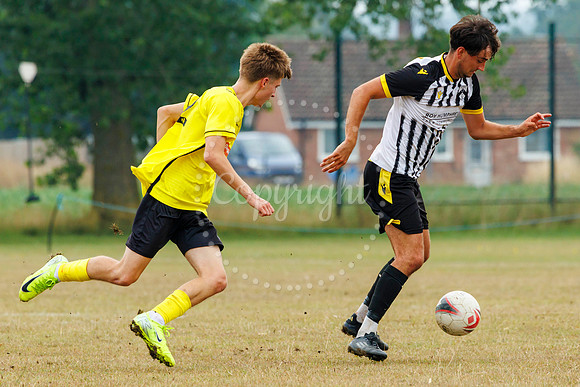 Scole United vs Harleston Town