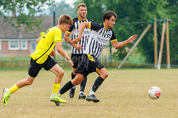 Scole United vs Harleston Town