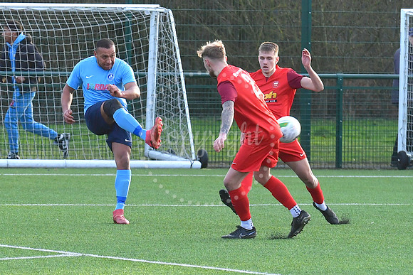 Newark Town v Sleaford Town football action