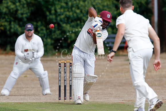 Cricket action from Diss v Bradfield