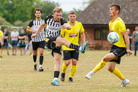 Scole United vs Harleston Town