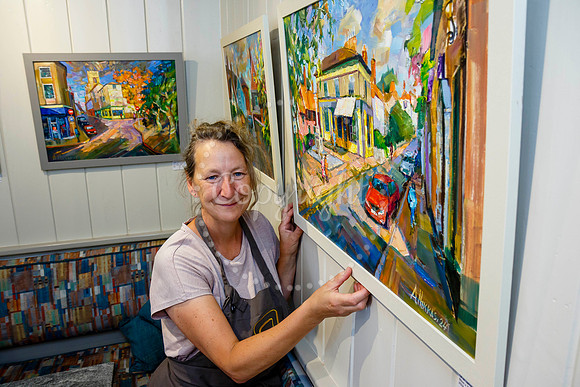 Santiago’s art cafe art exhibition by Ukranian artist