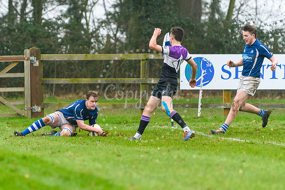 Rugby action from Diss v Woodford