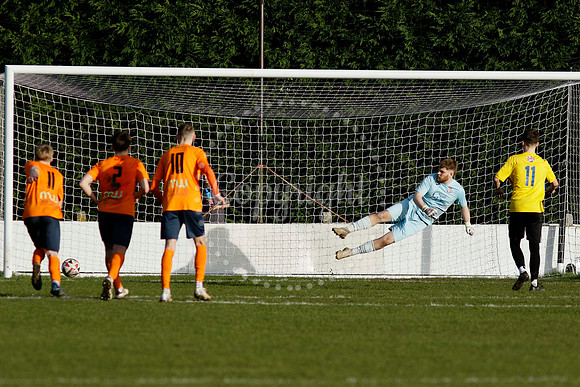 Diss Town v Pinchbeck United